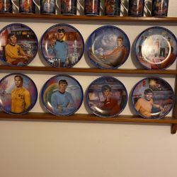 The Original Star Trek Plate. Eight To The Set $80. 8 cups or $10 each.