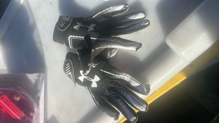 Under armor football gloves
