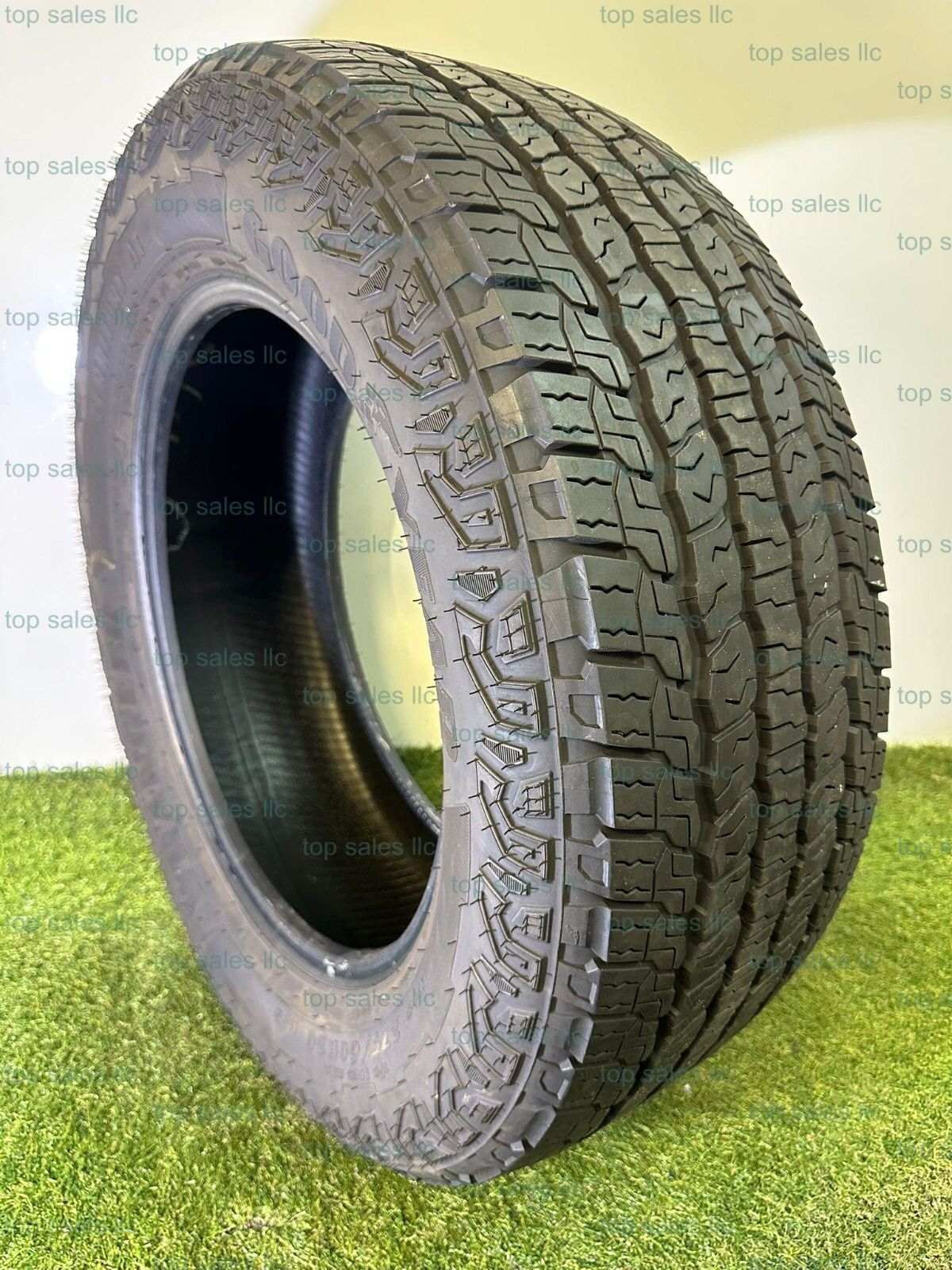 U198 275 60 20 115S Goodyear Wrangler One Used Tire 95% Life