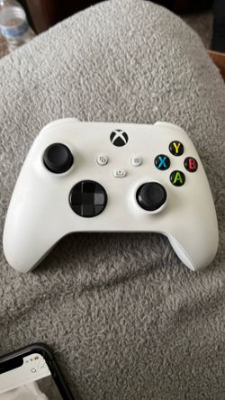 Microsoft Xbox wireless controller robot white for Xbox x/s,xbox one and windows