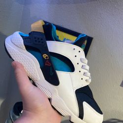 Nike Huarache Size 12 