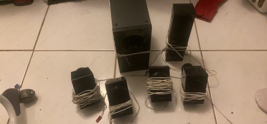( OBO ) Panasonic 5.1 Home Theater Surround Sound Speaker System w/ Subwoofer & 5 Speakers