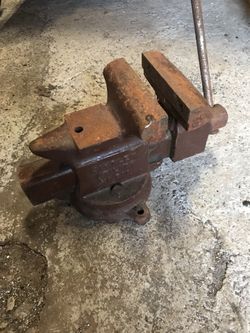 Bench Vise