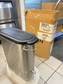 Bunn TDO-N-3.5-RSVR, 3.5 Gallon Narrow Iced Tea Dispenser w/ Solid Lid NEW! NEW!