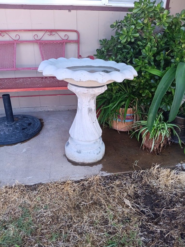 CEMENT BIRD BATH