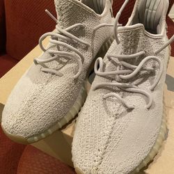 Yeezy 350 Size 12 Mens $190
