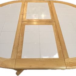 Solid Wood Light oak Table With Chairs & Butterfly Leaf 