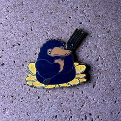 Harry Potter Fantastic Beasts Niffler Enamel Lapel Pin 