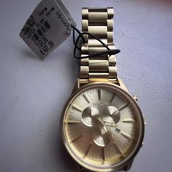 All Gold Nixon A386/502 Never Been Worn 
