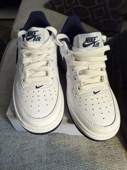 2Y Nike Air Force 1 White/navy Blue
