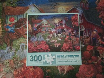 3/$10 🌟 Haunted Barnyard 300 Piece Bits And Pieces Puzzle
