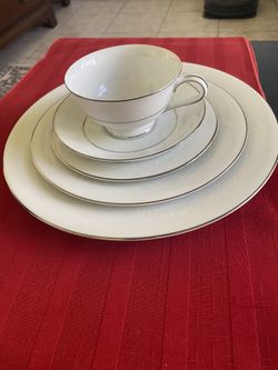 Noritake China   Whitehall     8 Place Settings $100.