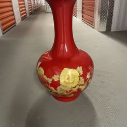 Beautiful Chinese Vase.