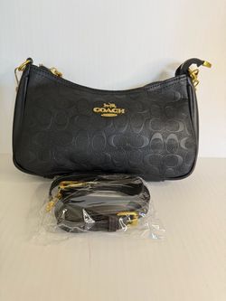 💃🏼Beautiful handbags 👜🤍 for ladies 💃🏼