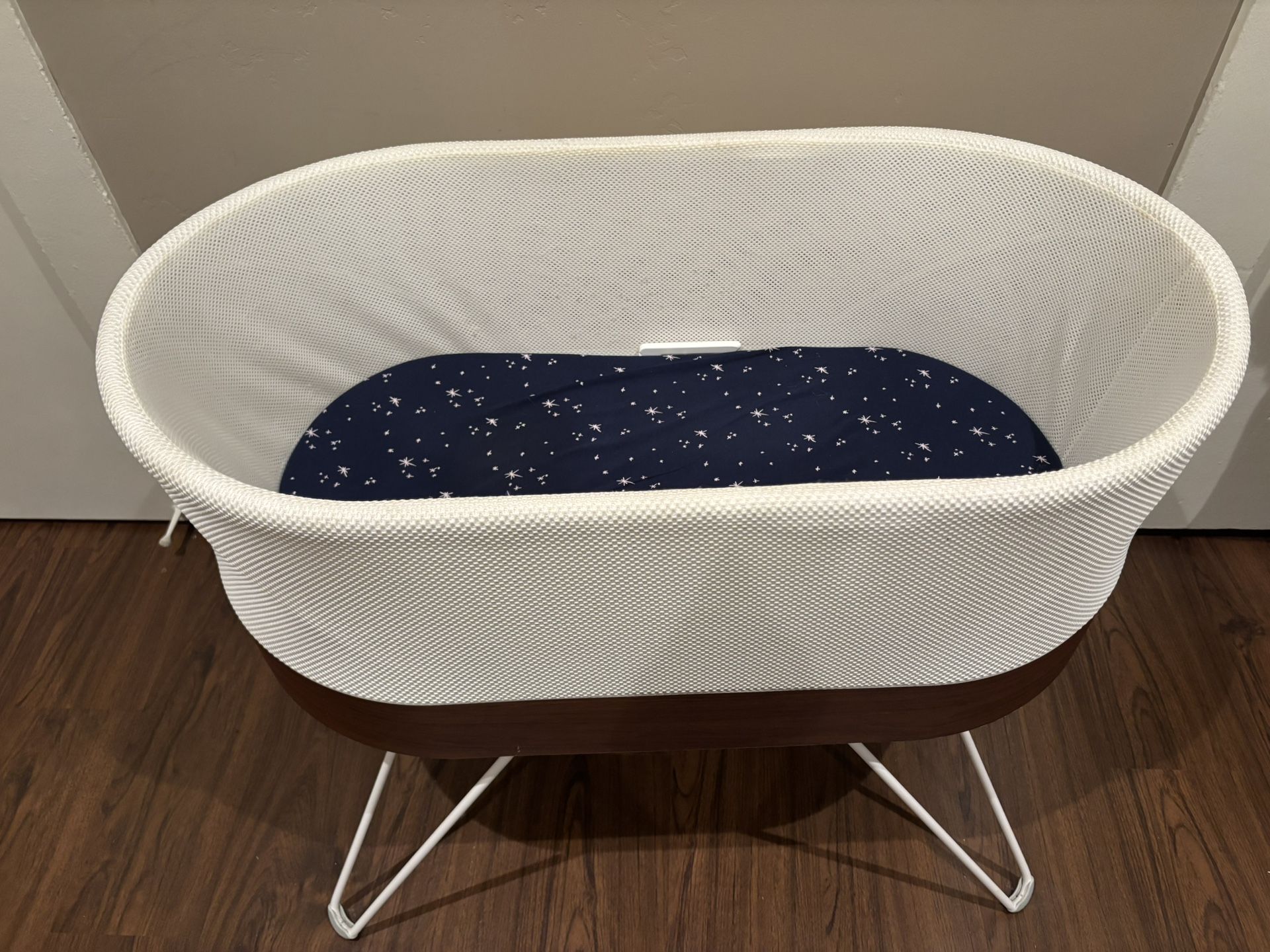 Snoo Bassinet + Sleep Sacks + SnuggleMe