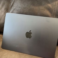 M2 MacBook Air 256GB SSD (great Condition)