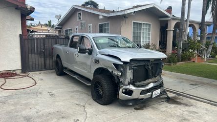 2016 Nissan Titan