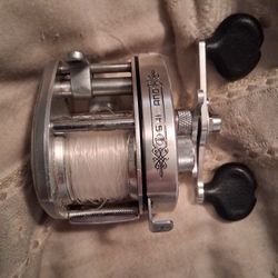 Shimano Fishing Baitcaster Reel