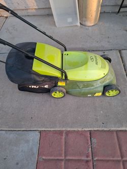 SunJoe electric lawnmower with grass bag