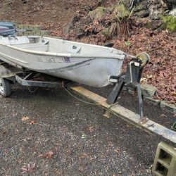 12 Ft Boat With Trailer 