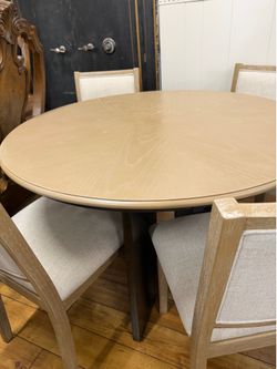 Beautiful Round Table Sets @ FURNITURE LOVE ❤️ Same Day Delivery 🚚