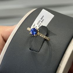 .sapphire And Diamond Ring 
