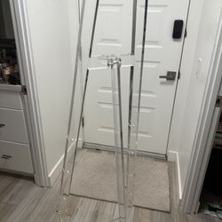 Acrylic Easel Stand