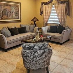 Elegant Living Room Set