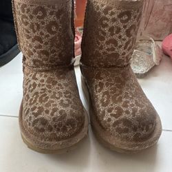 Little Girl Ugg Boots