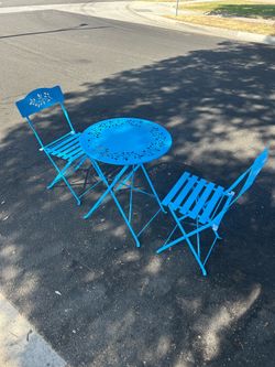 brand new luxury bistro patio set for $90