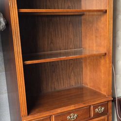 Lighted Cabinet With Glass Shelves 