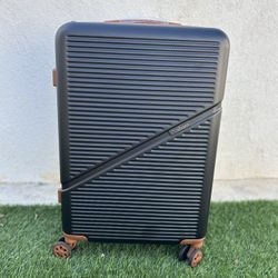 4 Piece Luggage Set