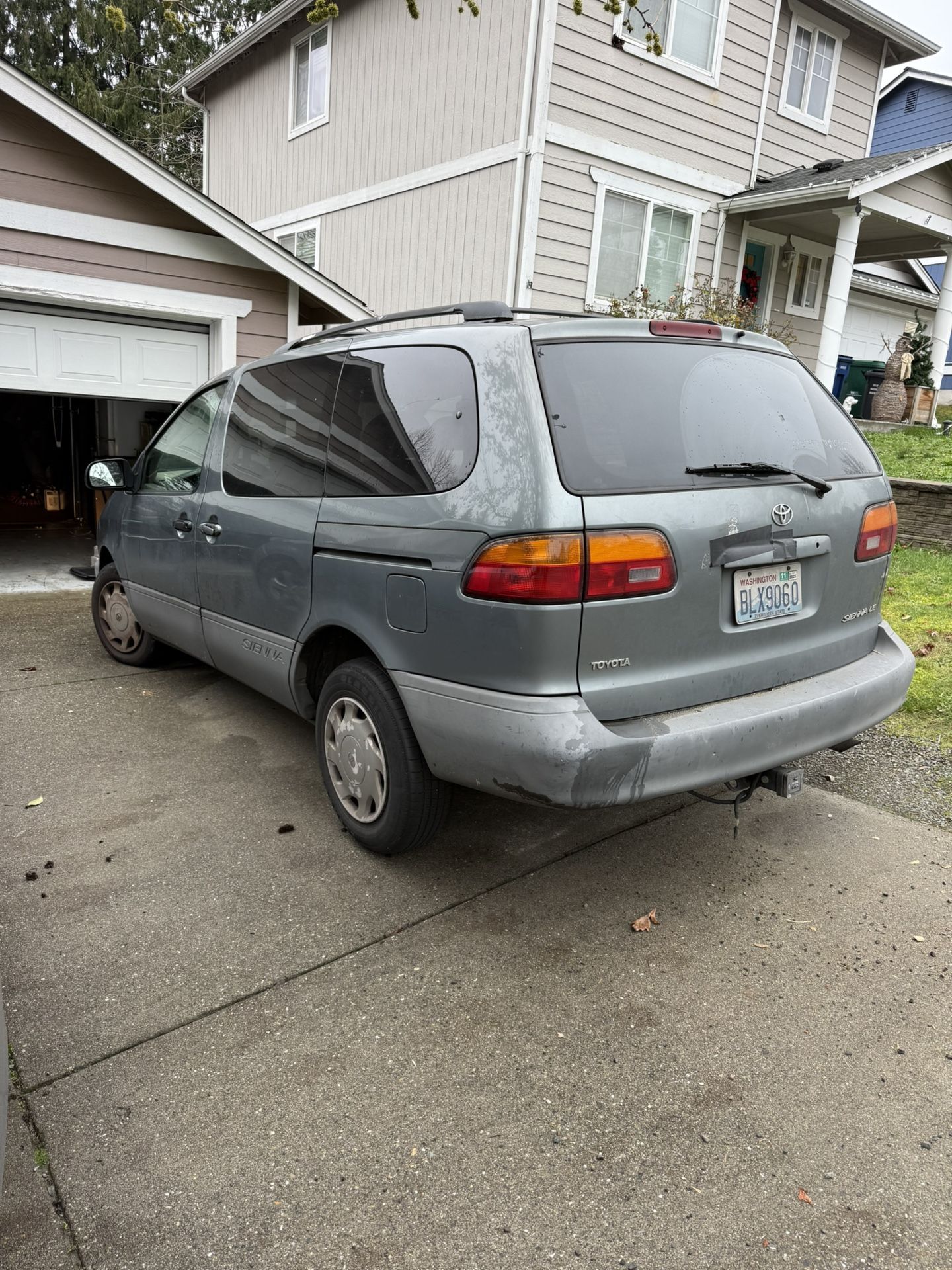 1999 Toyota Sienna