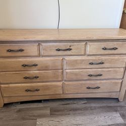 7 Drawer Dresser