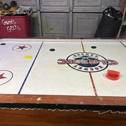 Air Hockey Table