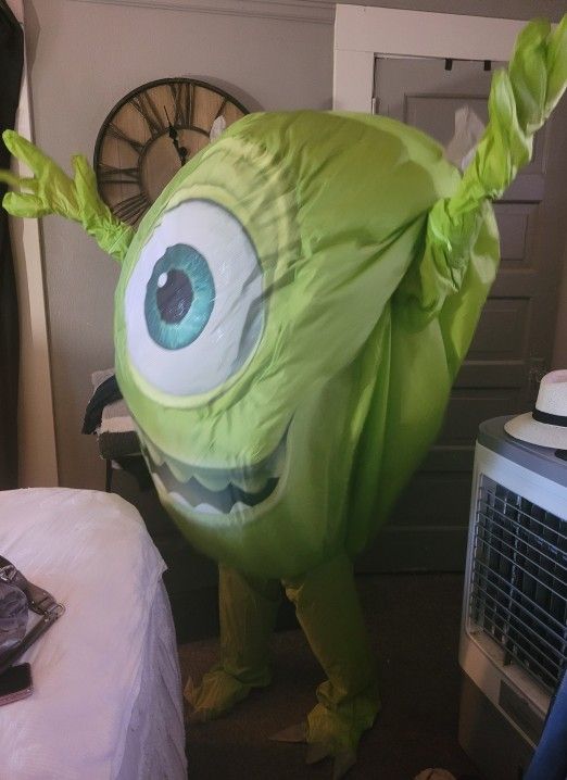 Mike wazowski Costume