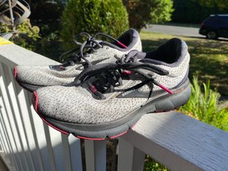 Brooks Trace Running Shoes Women’s Size 7.5