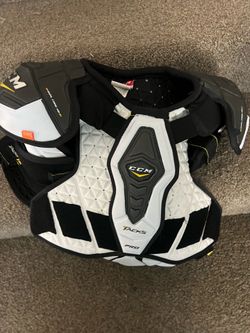 Ccm Tacks Pro Shoulder Pads