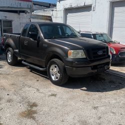 2005 Ford F150 Pickup 