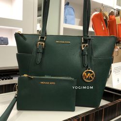 MICHAEL KORS CHARLOTTE LARGE SAFFIANO LEATHER ZIP TOP TOTE, RACING GREEN