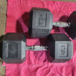 SET OF 45LB RUBBER COATED HEXHEAD DUMBBELLS TOTAL 90LBs 
11525 S HALSTED DUNKIN DONUTS/7111.S WESTERN WALGREENS 
80$  CASH ONLY AS IS 