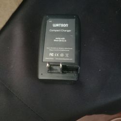 Watson Compact Charger
