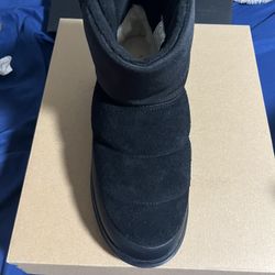 Ugg Women Classic Klamath Mini Black Boots  Size 7