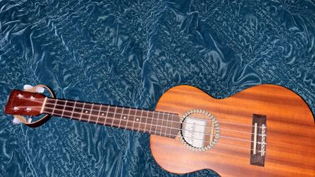 Ukulele Cordoba 20TM