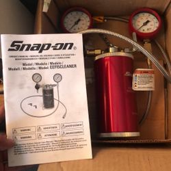 BNIB never Use SNAPON Fuel Injection System Cleaner With Fittings And Manual. My Loss Ur Gain