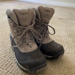 The North Face Waterproof Primaloft Lace Up Winter Boots Size 6 W