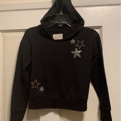 Girls Size 6 Kids sweatshirt easy front porch pick up available.