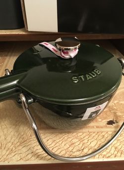 Staub round green teapot kettle
