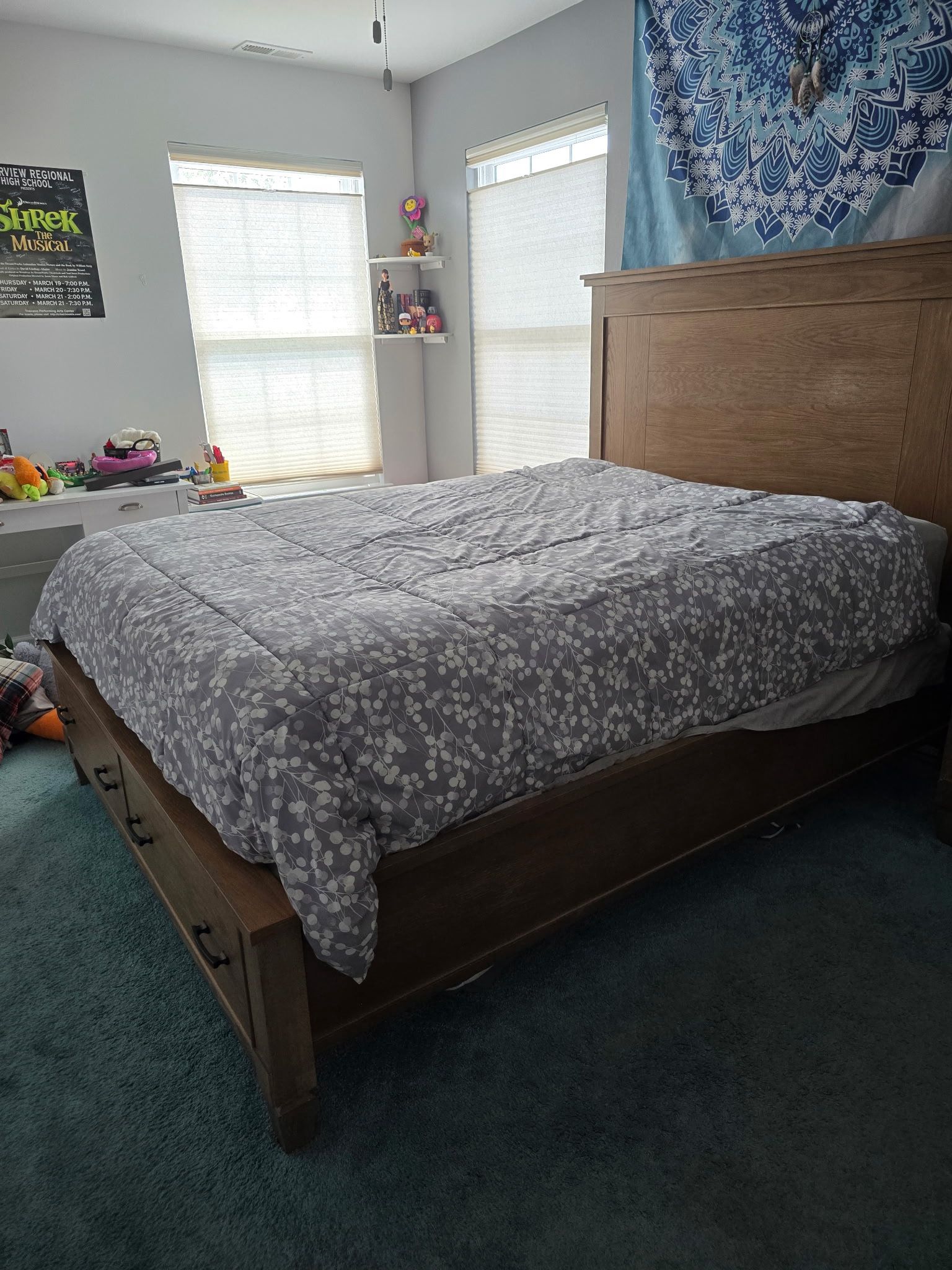 Bedroom Set (3 Pieces)