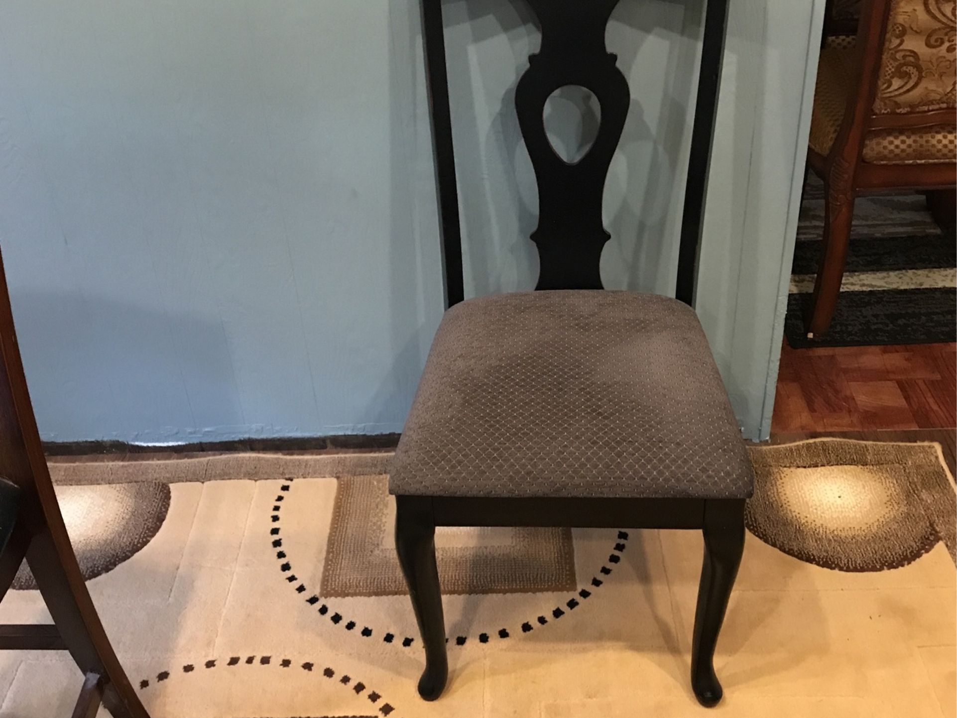 New Chairs Out Of Box “Dark Wood” Gray Diamond Cushion W
